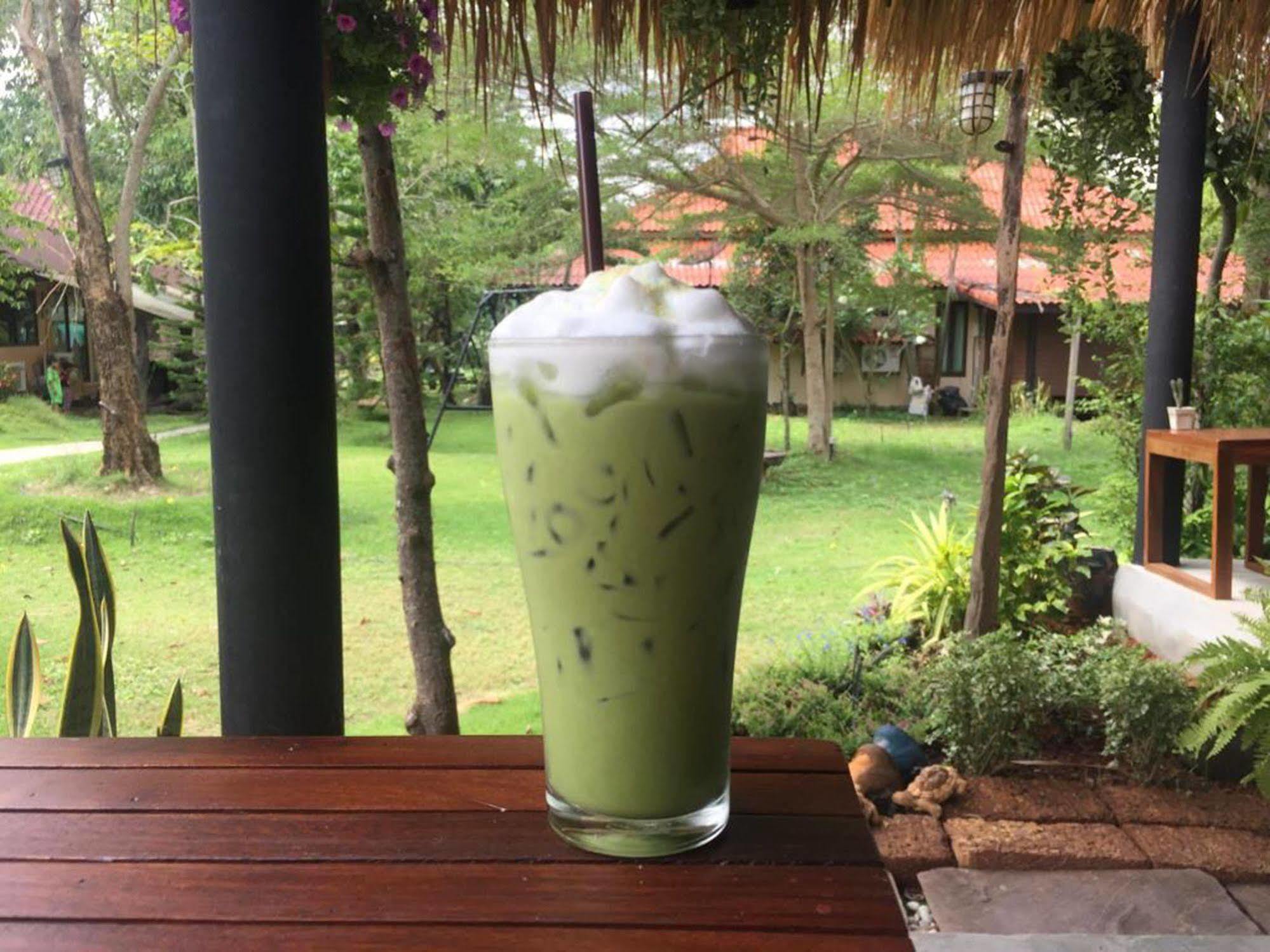 Baansuanleelawadee Resort Amphawa Exterior foto